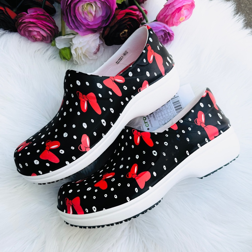 Crocs x Disney Minnie Mouse Clogs - Picture 3 of 7